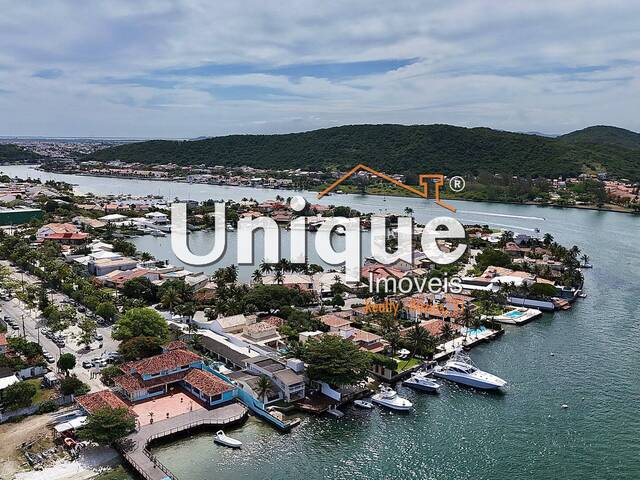 #1260 - Casa para Venda em Cabo Frio - RJ - 2