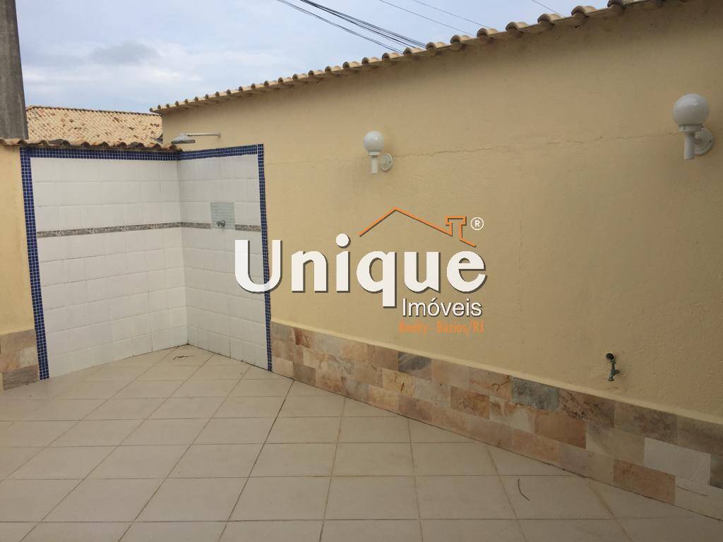 Casa à venda com 2 quartos, 70m² - Foto 5