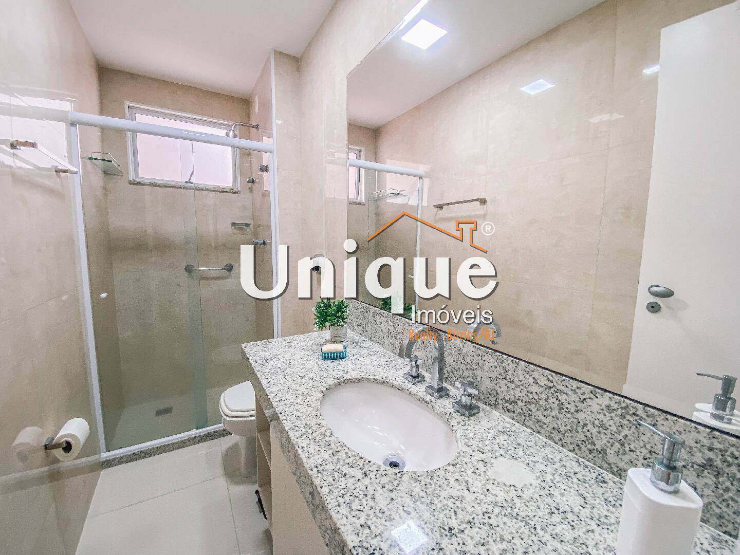 Apartamento à venda com 4 quartos, 180m² - Foto 11