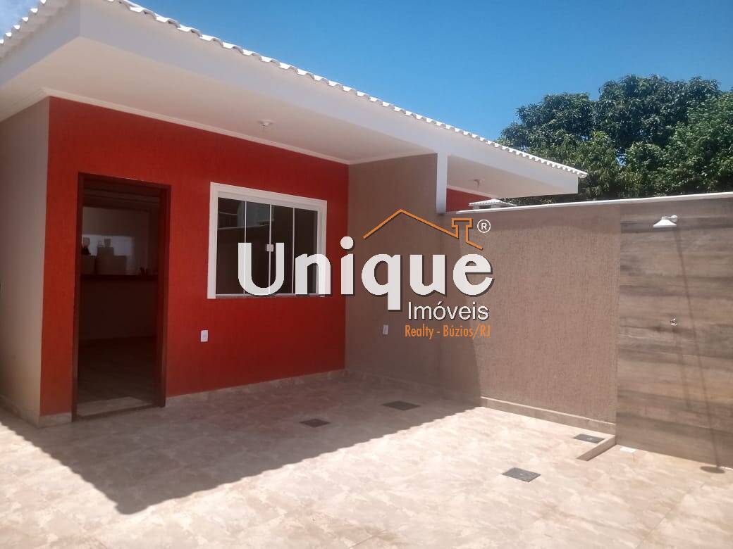 Casa à venda com 2 quartos, 70m² - Foto 2