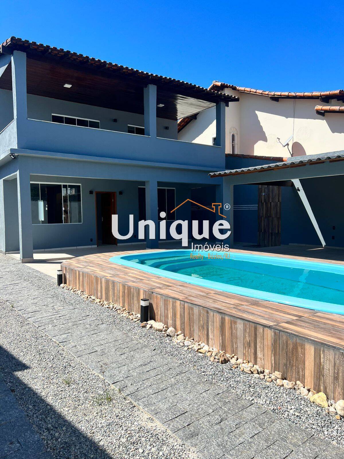 Casa à venda com 4 quartos, 220m² - Foto 2