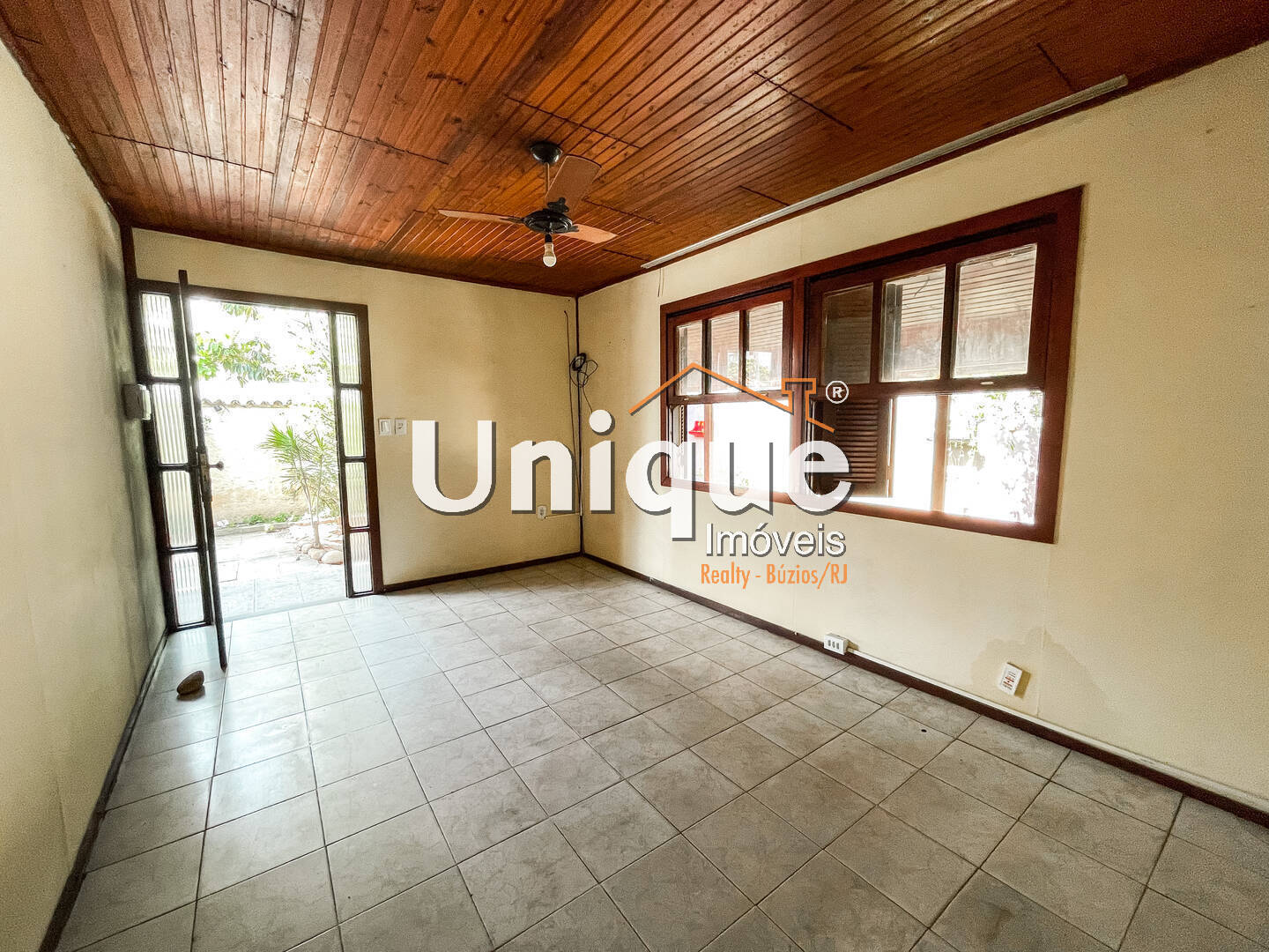 Casa à venda com 3 quartos, 140m² - Foto 2