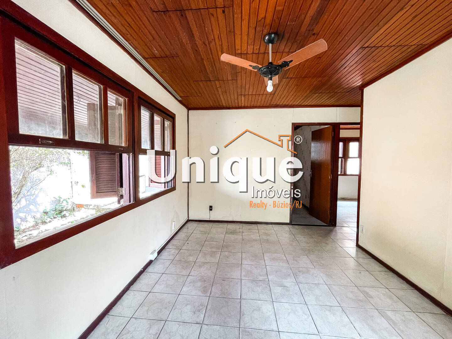 Casa à venda com 3 quartos, 140m² - Foto 3