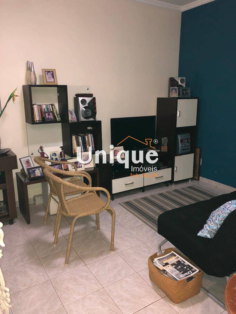 Apartamento à venda com 3 quartos, 150m² - Foto 9