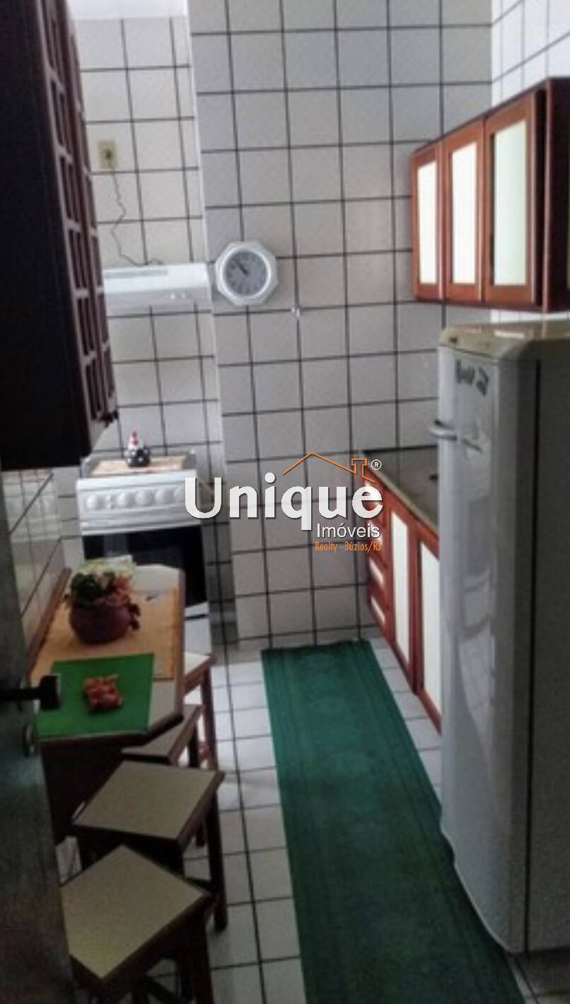 Apartamento à venda com 2 quartos, 70m² - Foto 10