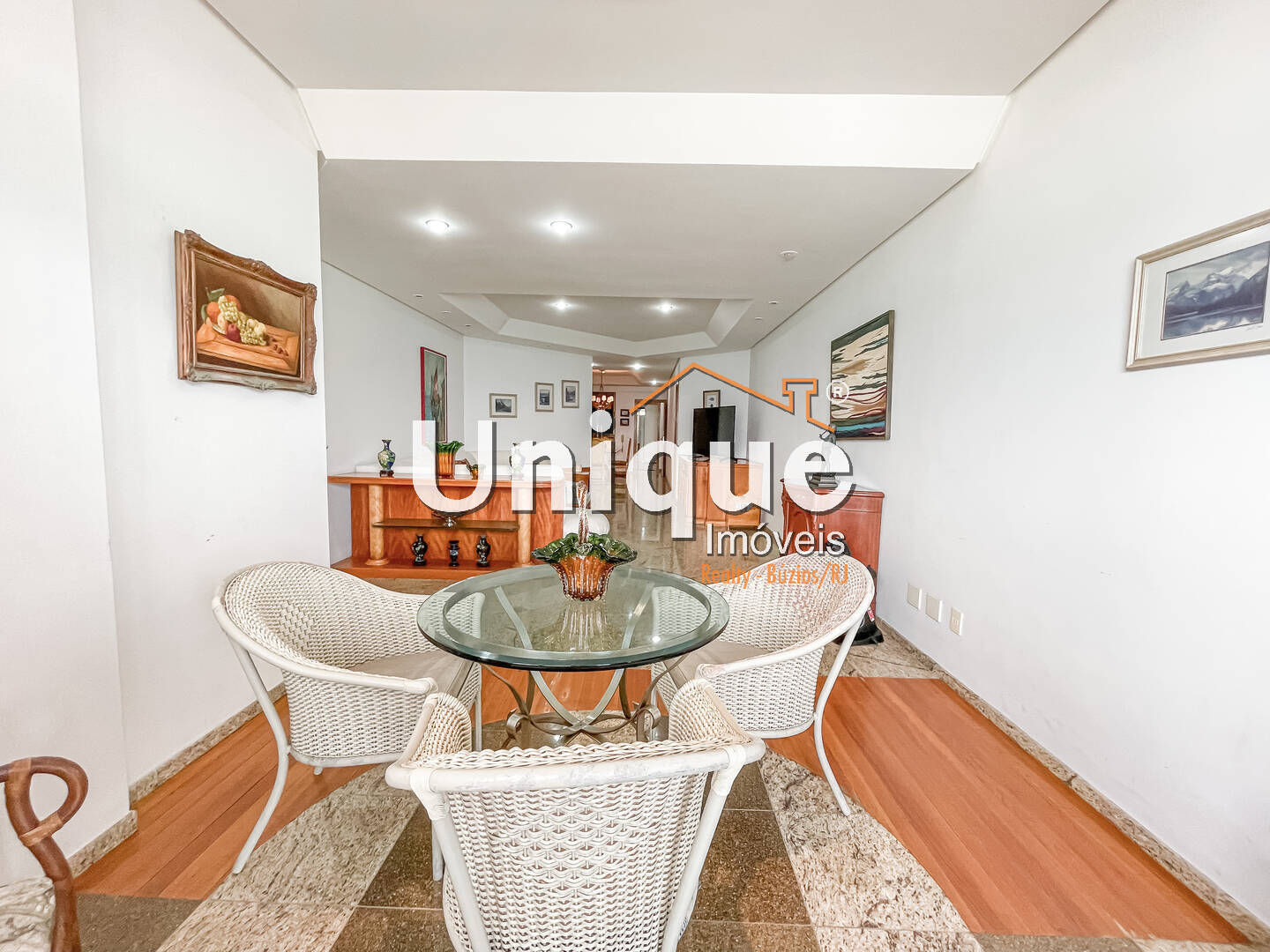 Apartamento à venda com 4 quartos, 250m² - Foto 4