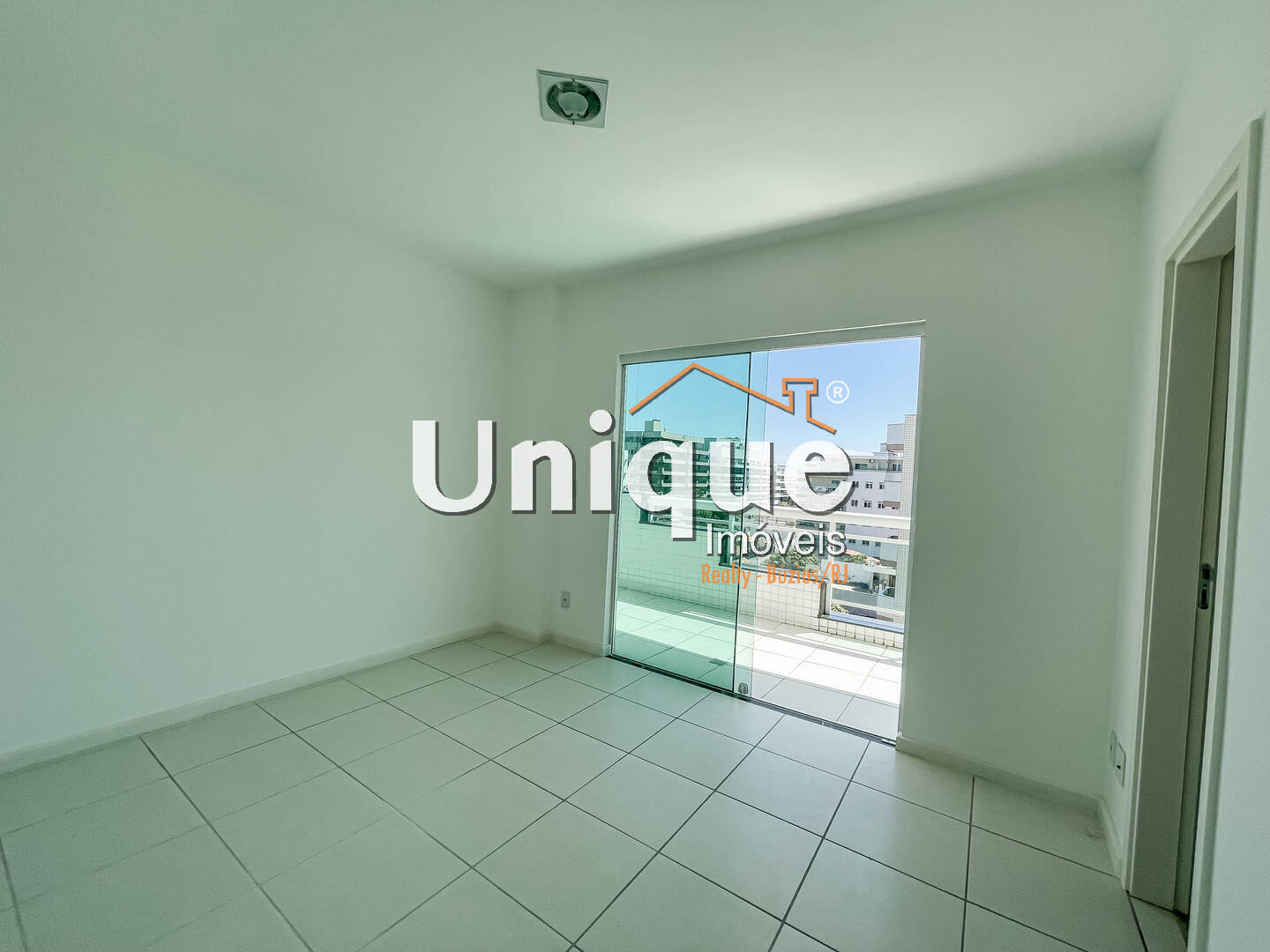 Apartamento à venda com 4 quartos, 200m² - Foto 4