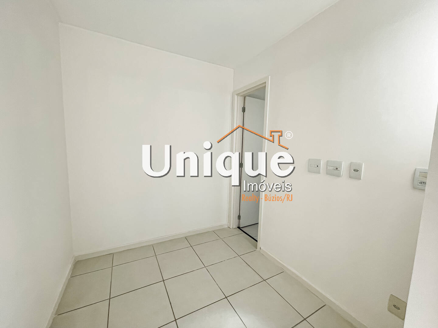 Apartamento à venda com 4 quartos, 200m² - Foto 9