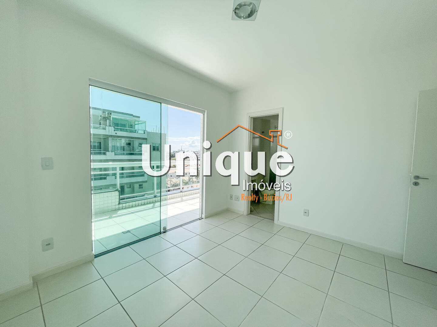 Apartamento à venda com 4 quartos, 200m² - Foto 5