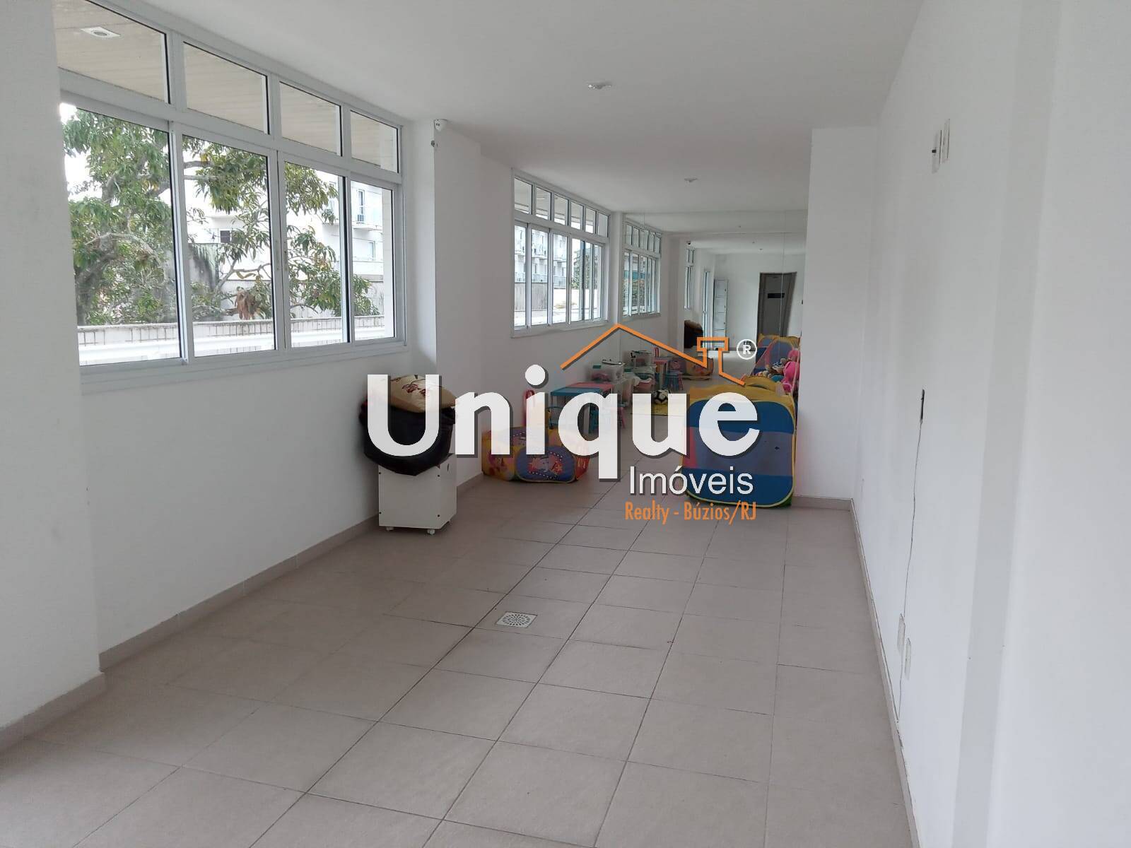 Apartamento à venda com 3 quartos, 135m² - Foto 19