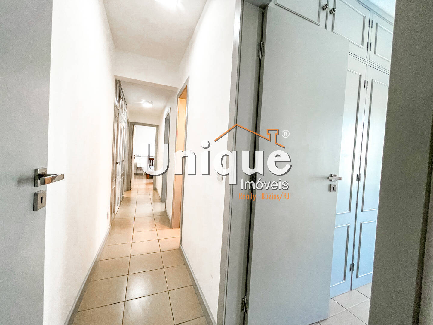 Apartamento à venda com 4 quartos, 180m² - Foto 9