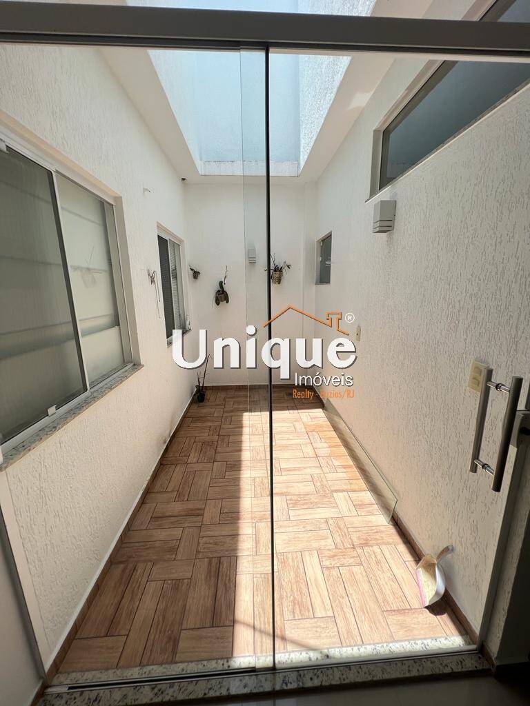 Casa à venda com 3 quartos, 180m² - Foto 44