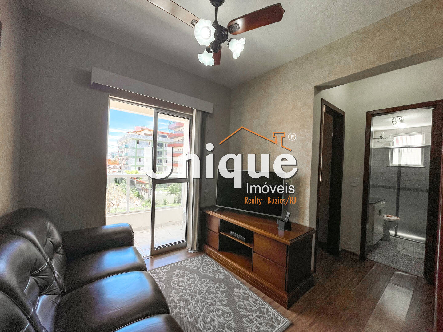 Apartamento à venda com 2 quartos, 61m² - Foto 2