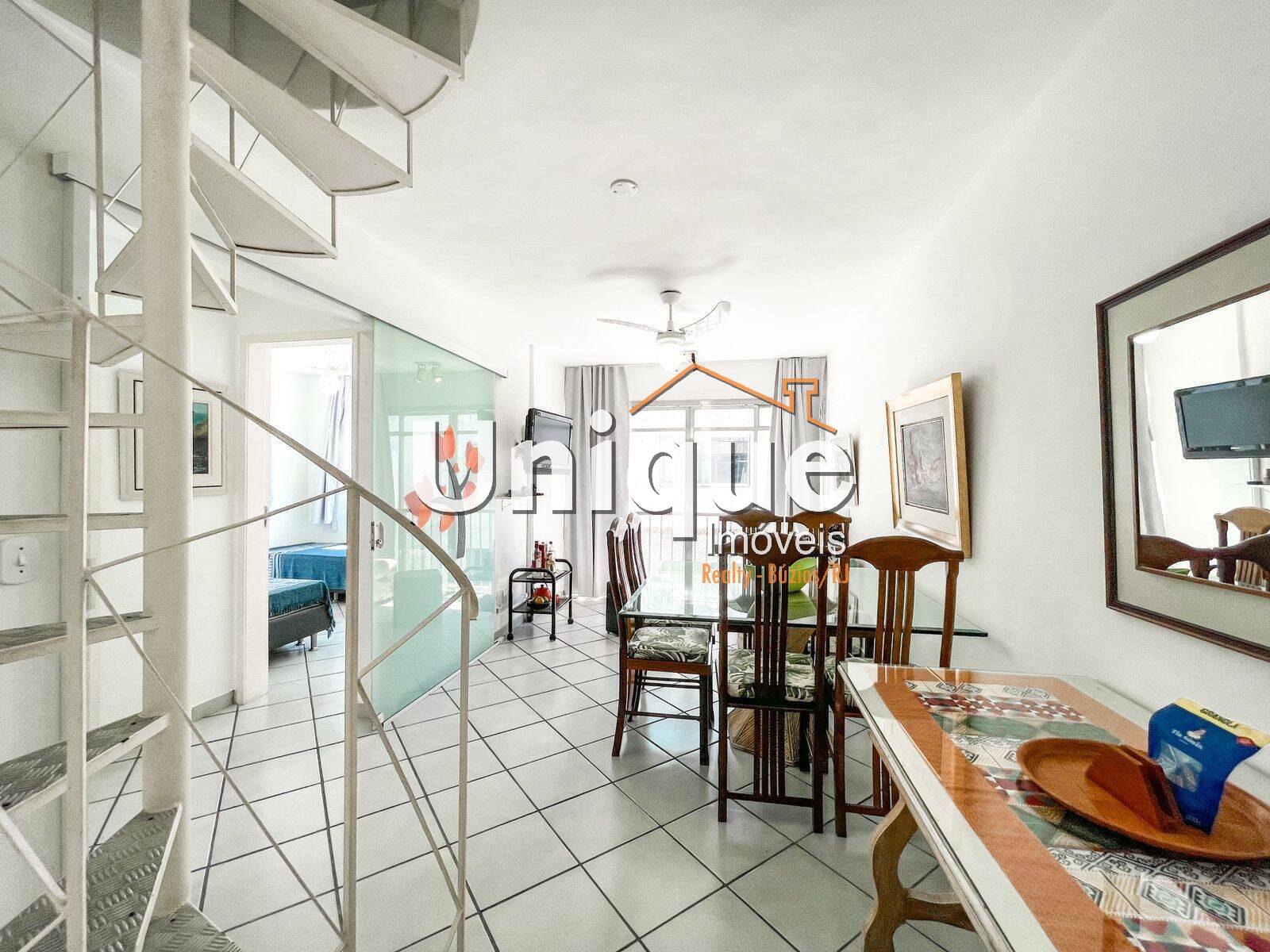 Apartamento à venda com 3 quartos, 164m² - Foto 2