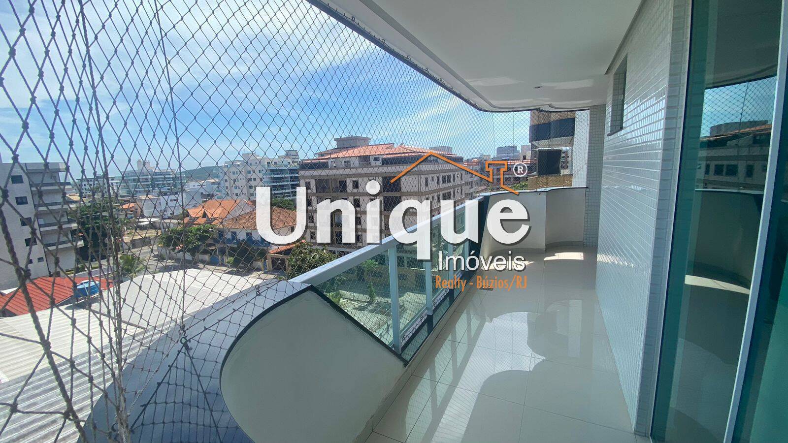 Apartamento à venda com 3 quartos, 140m² - Foto 1