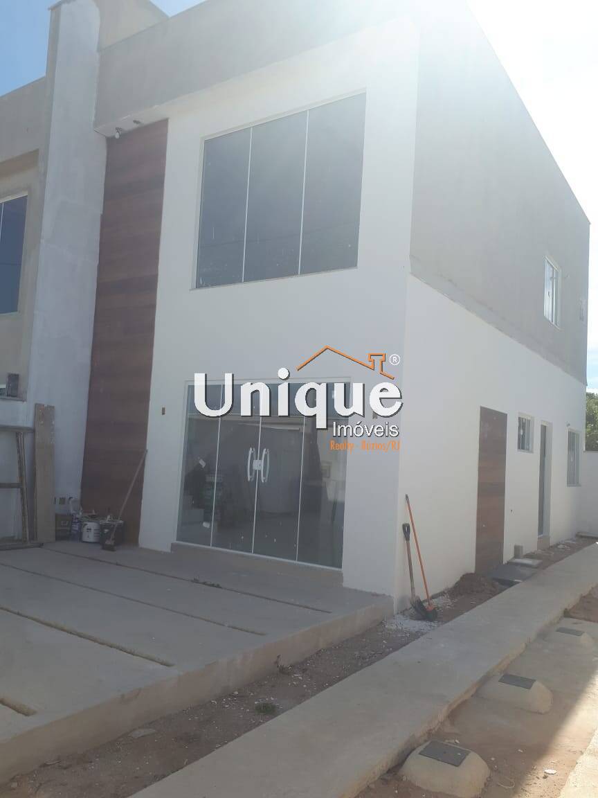 Casa à venda com 2 quartos, 79m² - Foto 3