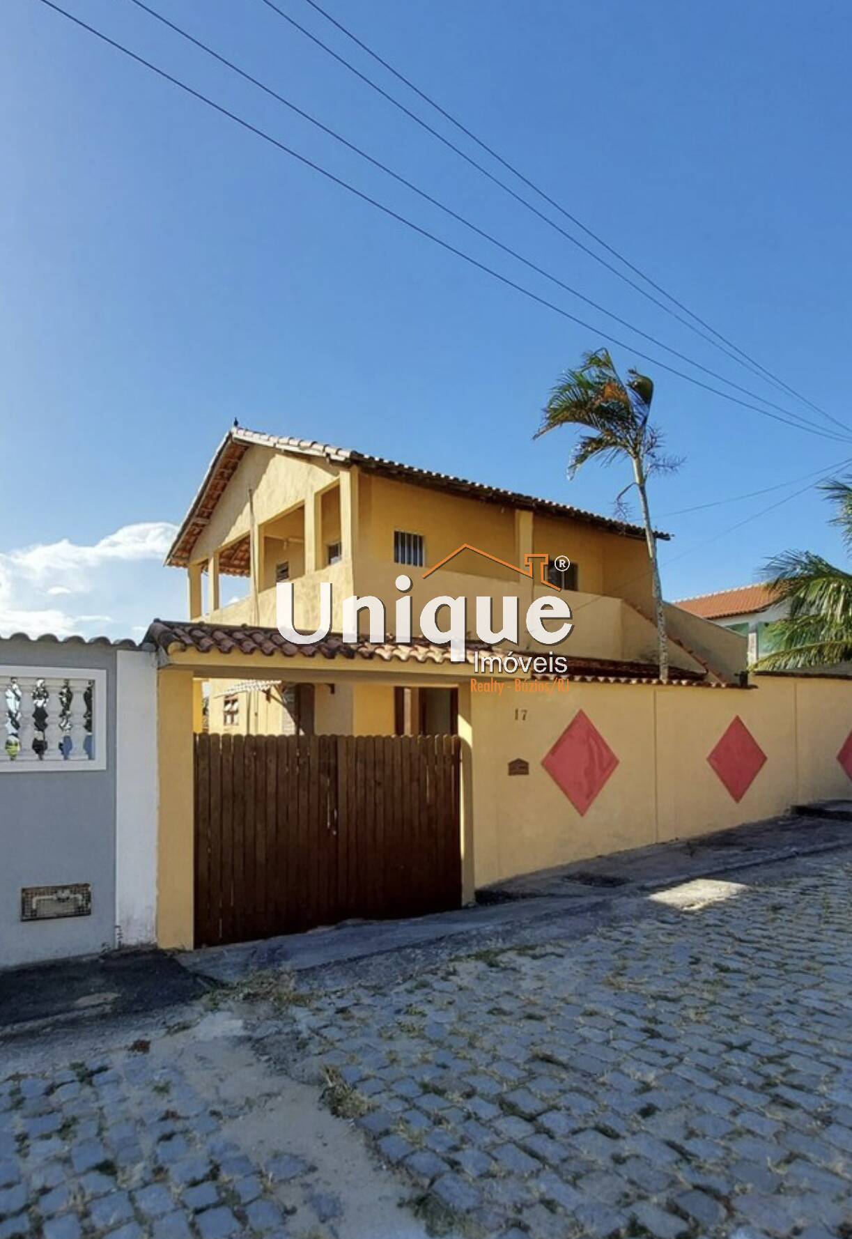 Casa à venda com 4 quartos, 360m² - Foto 1