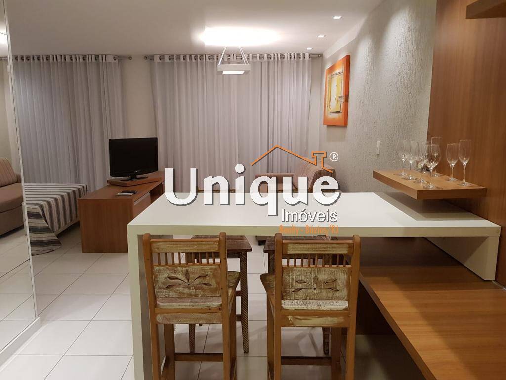 Apartamento à venda com 1 quarto, 56m² - Foto 2