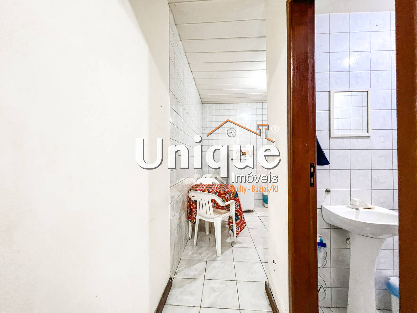 Casa à venda com 2 quartos, 90m² - Foto 4