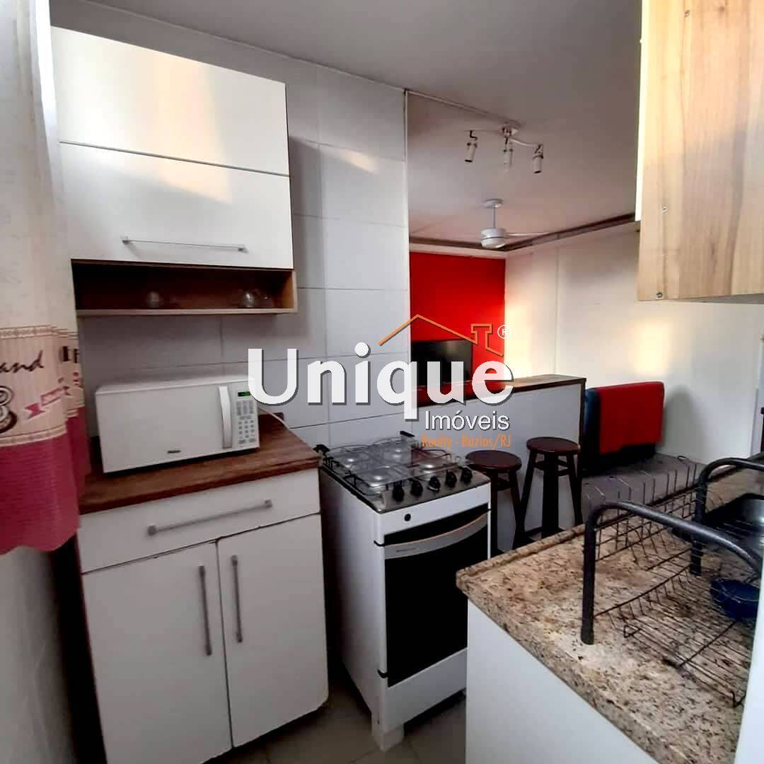 Apartamento à venda com 2 quartos, 70m² - Foto 4