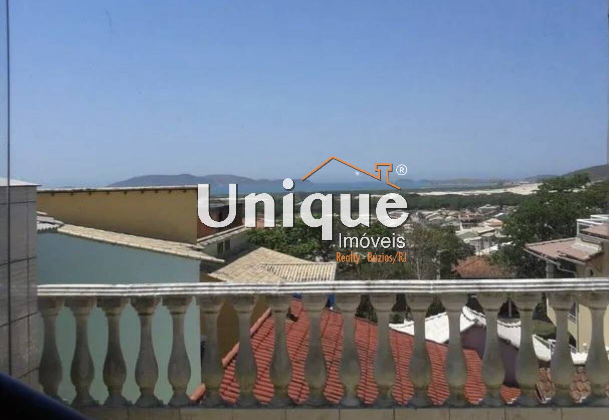 Casa à venda com 6 quartos, 300m² - Foto 2