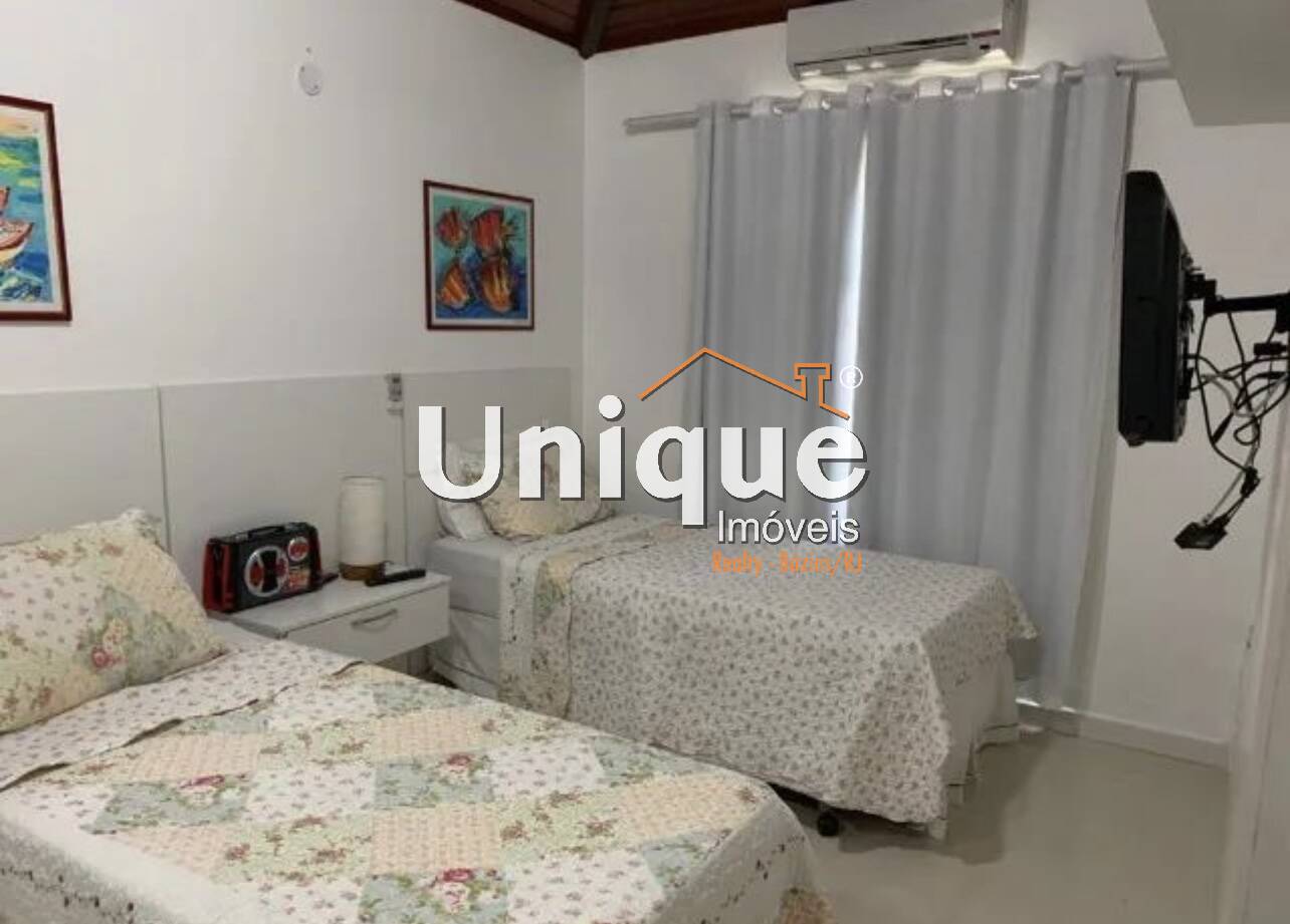 Casa à venda com 3 quartos, 300m² - Foto 10