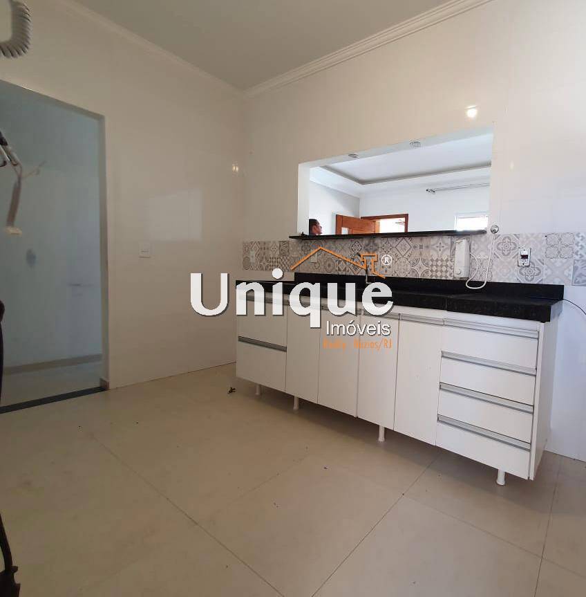 Casa à venda com 3 quartos, 180m² - Foto 8