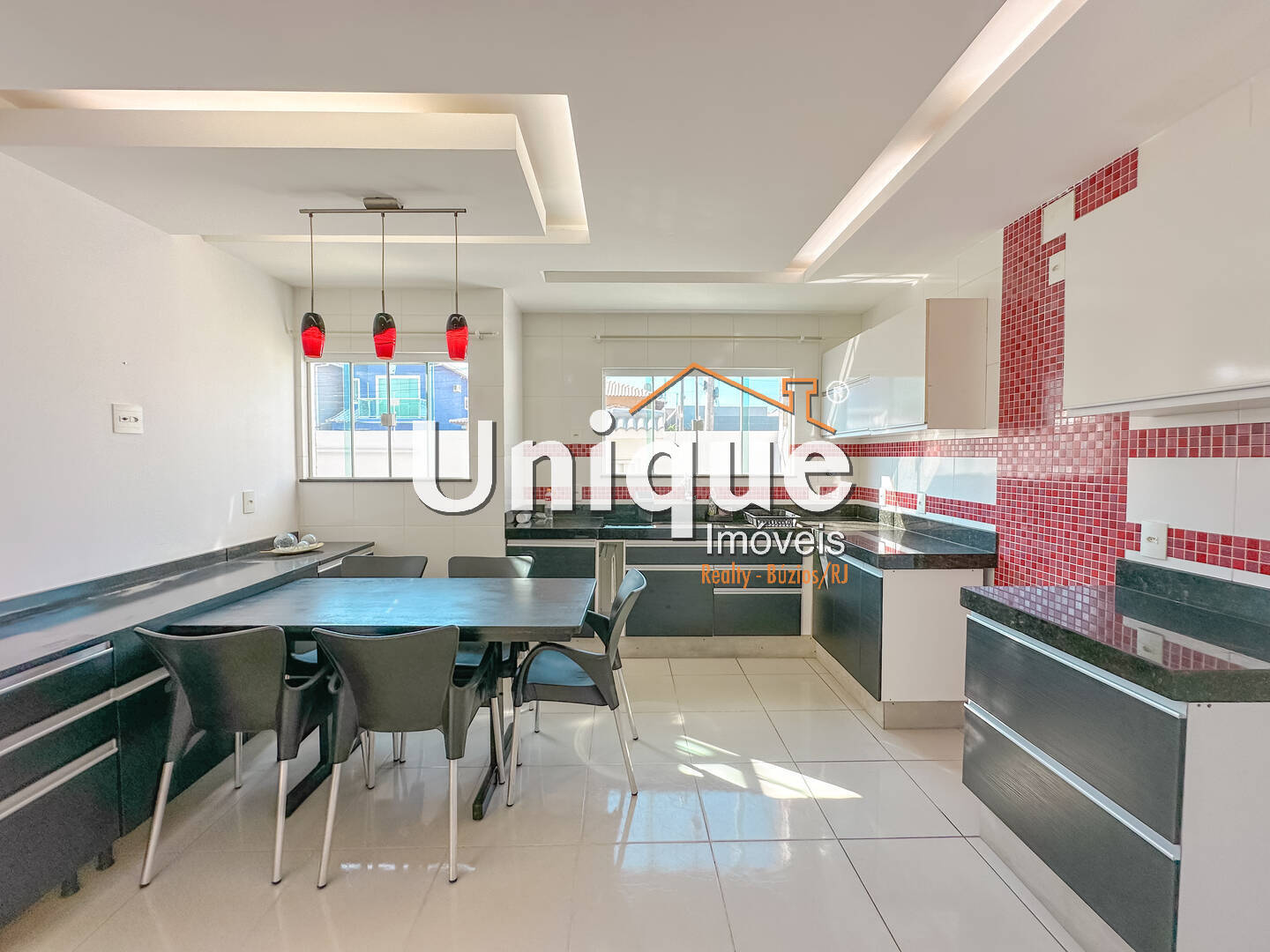 Casa à venda com 5 quartos, 300m² - Foto 12