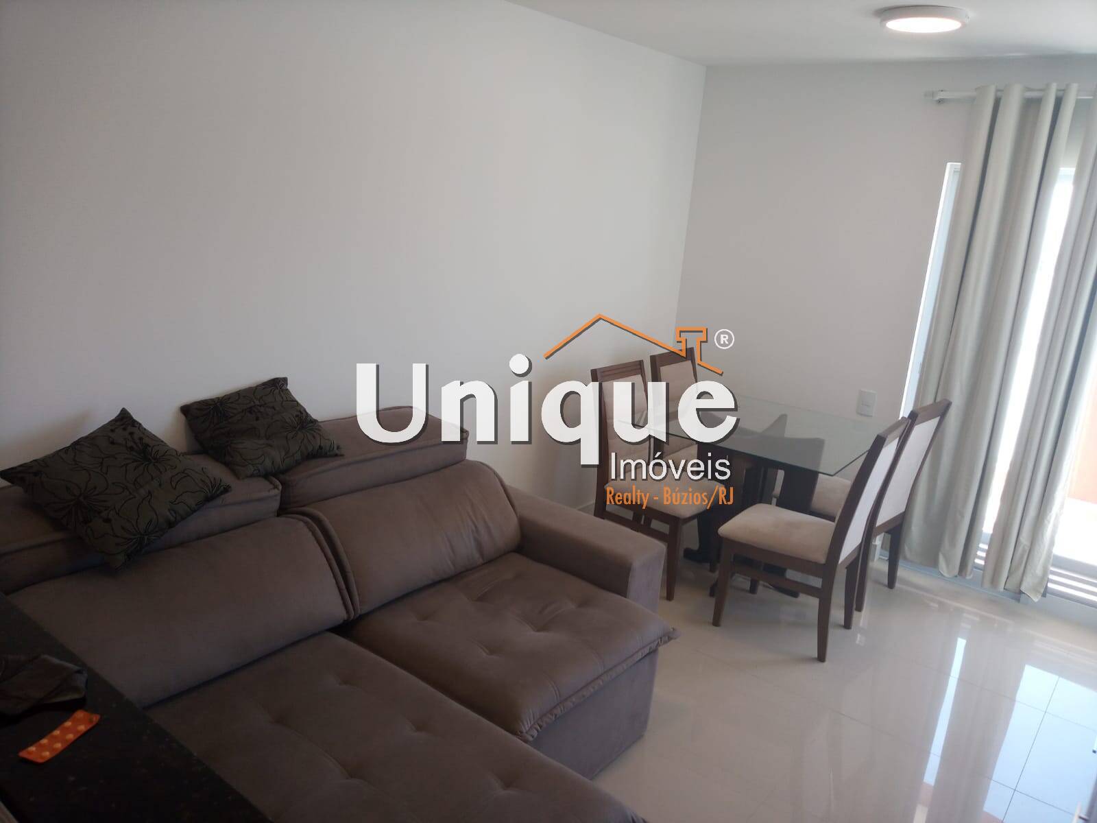 Apartamento à venda com 2 quartos, 70m² - Foto 3