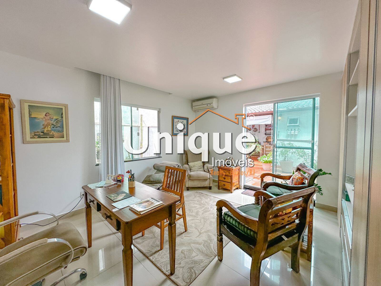 Casa à venda com 4 quartos, 262m² - Foto 13