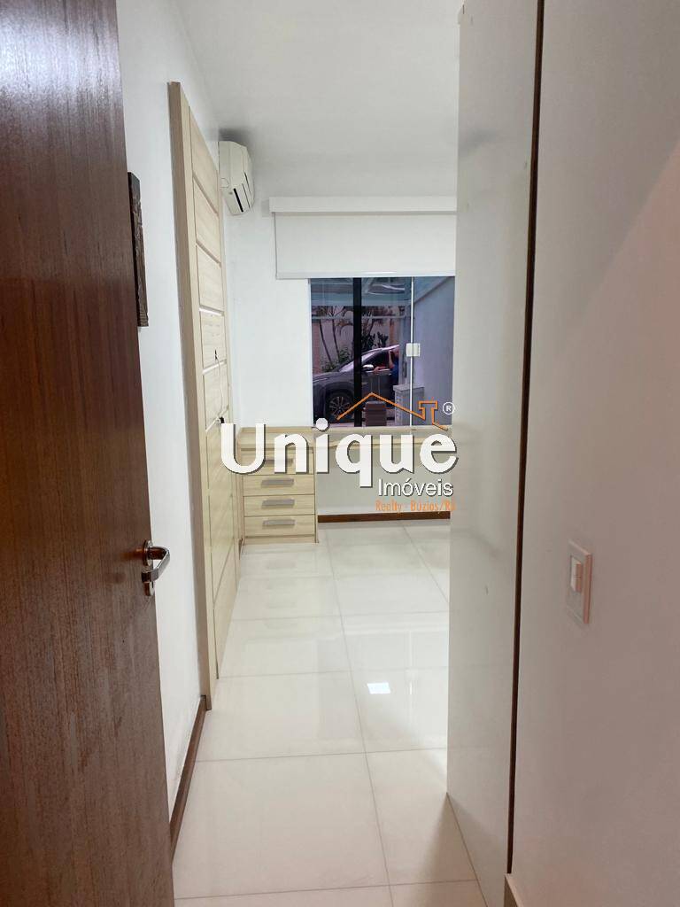 Casa à venda com 4 quartos, 175m² - Foto 19