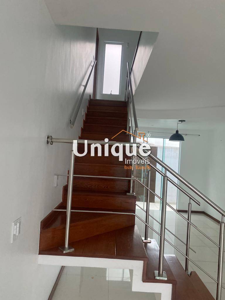 Casa à venda com 4 quartos, 175m² - Foto 6