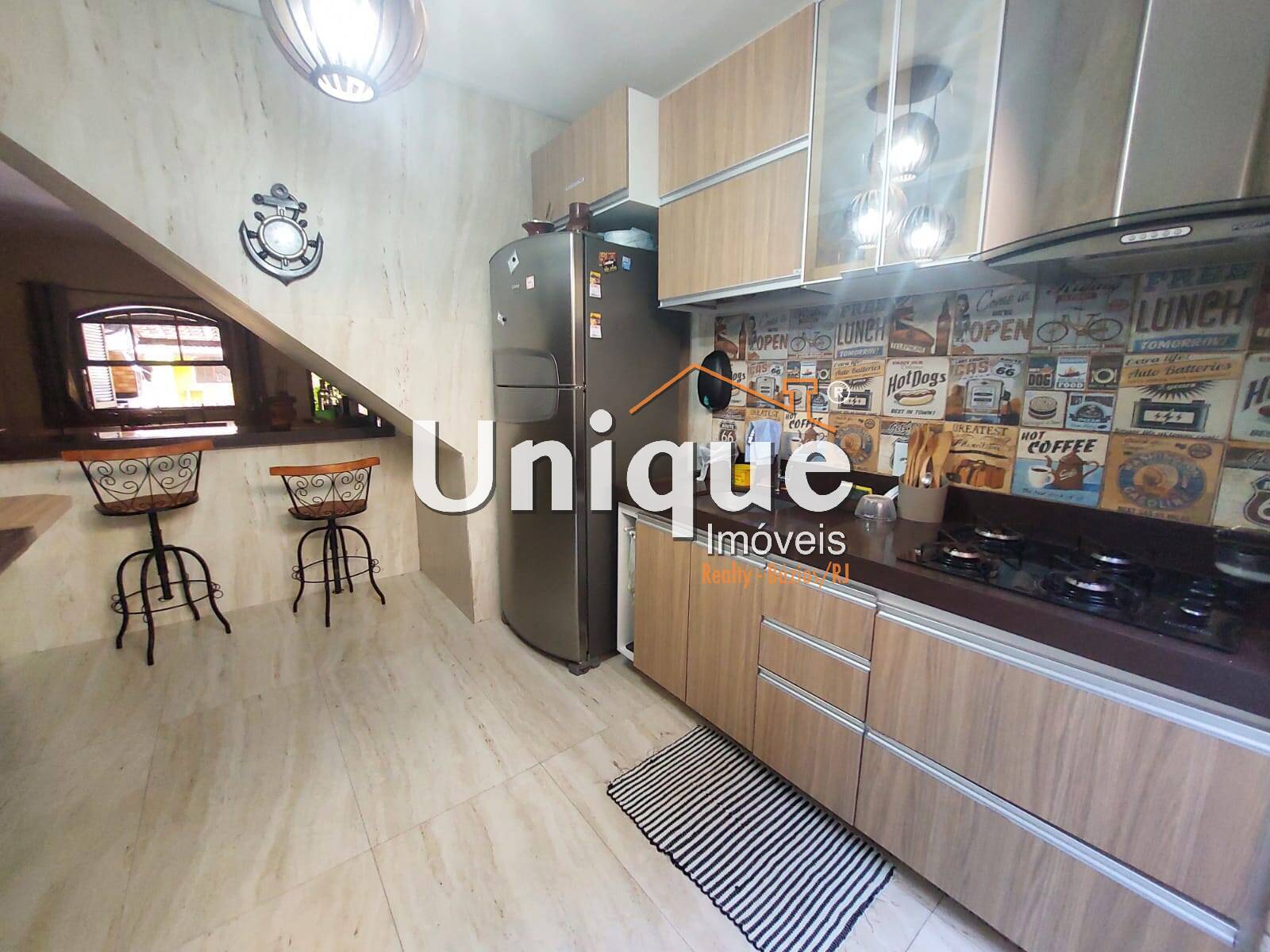 Casa à venda com 2 quartos, 120m² - Foto 9