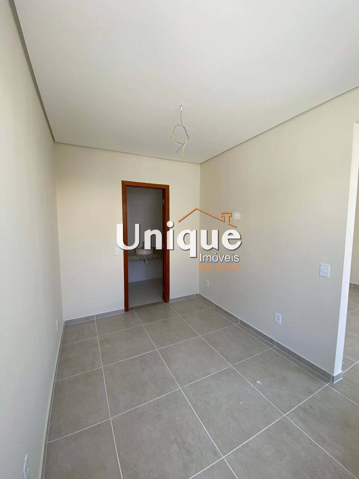 Casa à venda com 3 quartos, 119m² - Foto 12