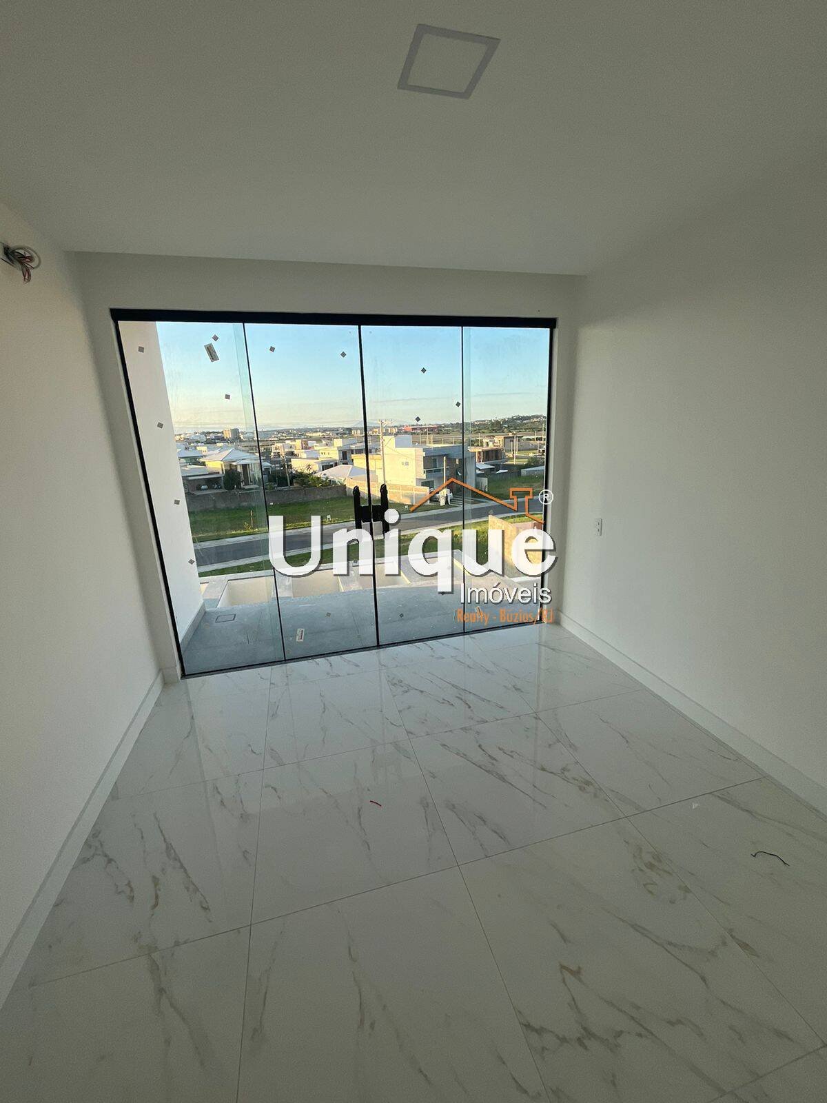 Casa à venda com 3 quartos, 252m² - Foto 18