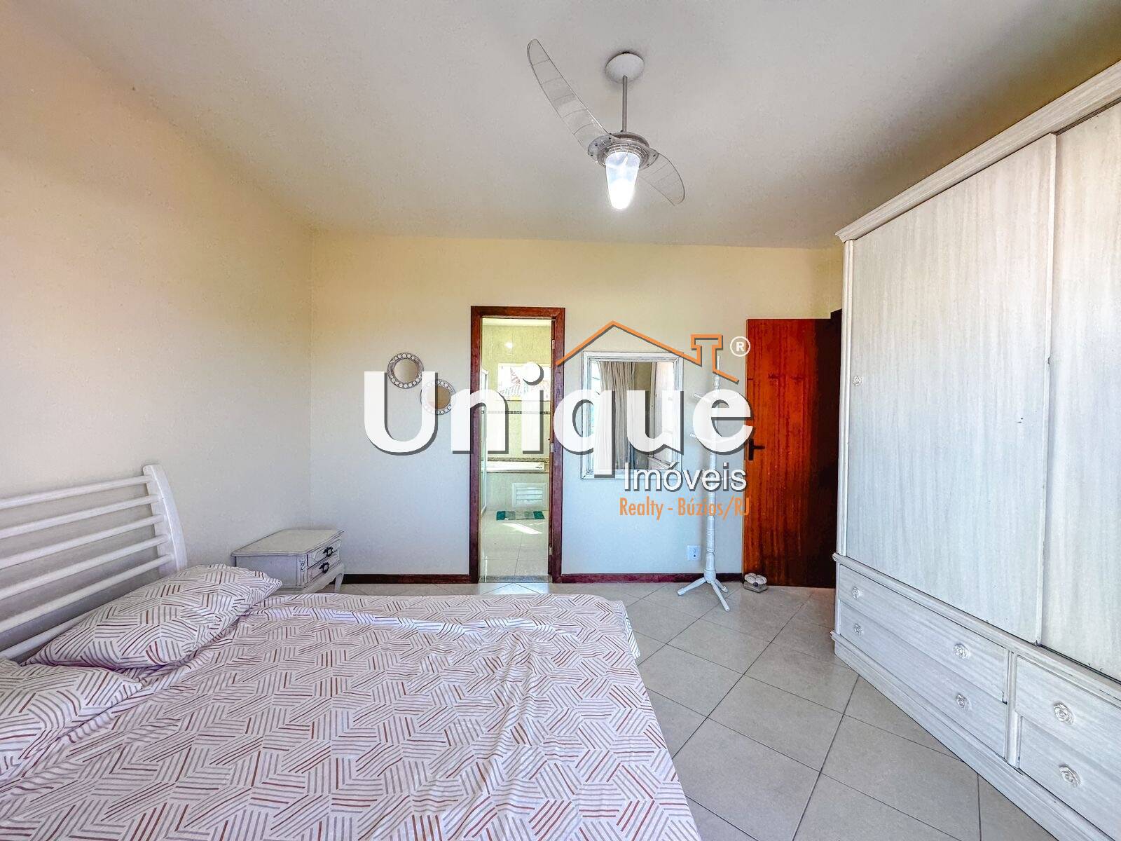 Casa à venda com 4 quartos, 300m² - Foto 19