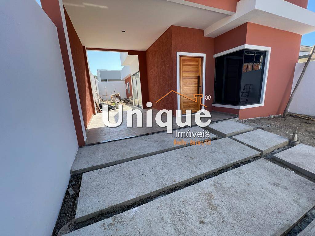 Casa à venda com 3 quartos, 320m² - Foto 2