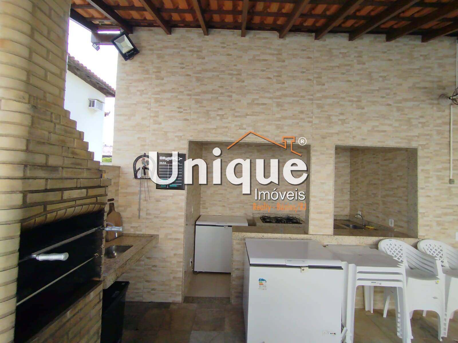 Casa à venda com 2 quartos, 90m² - Foto 19