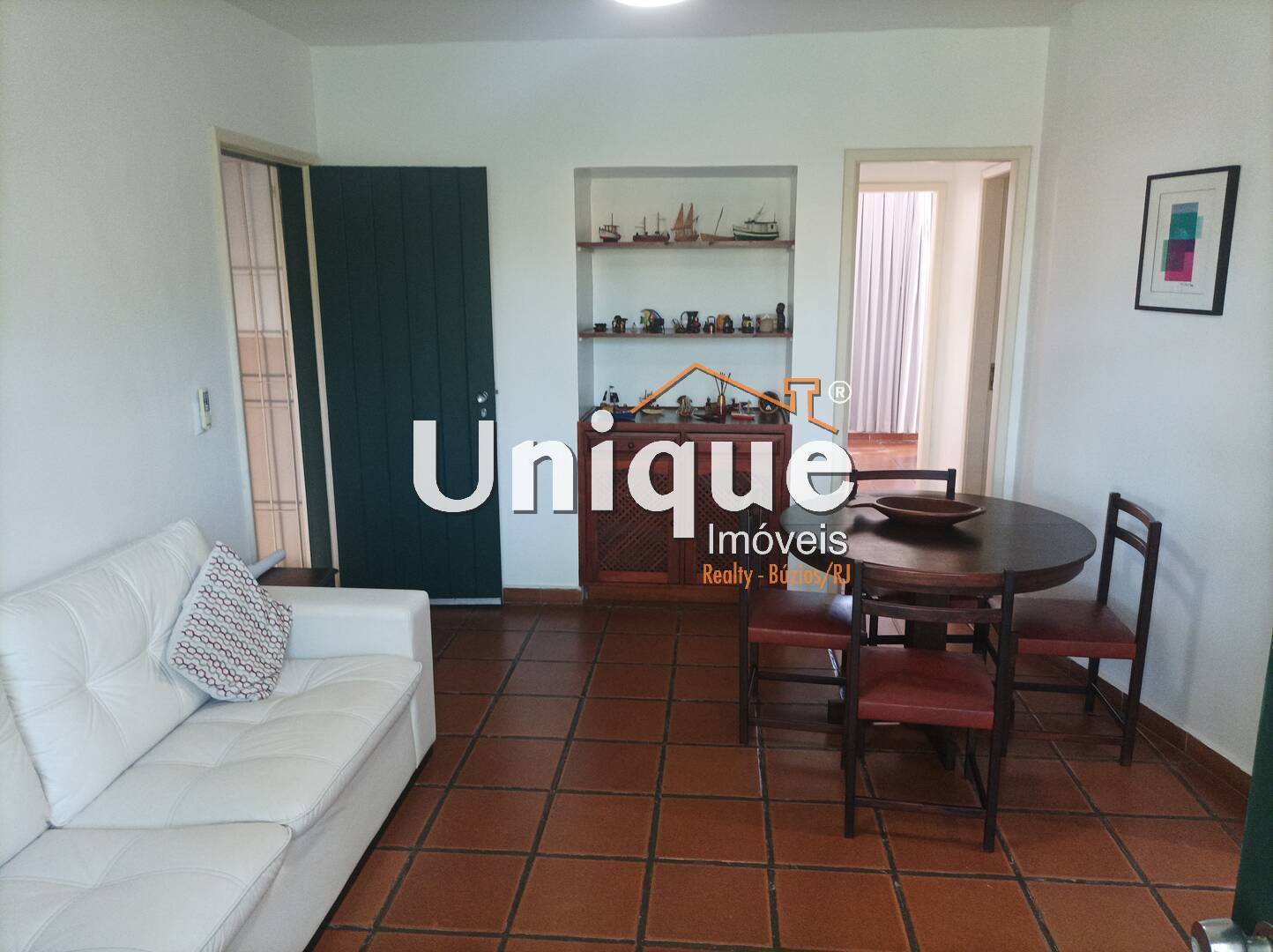 Apartamento à venda com 2 quartos, 67m² - Foto 2