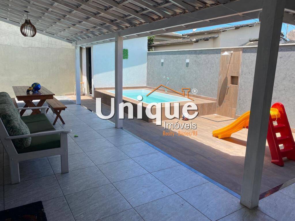 Casa à venda com 3 quartos, 300m² - Foto 3