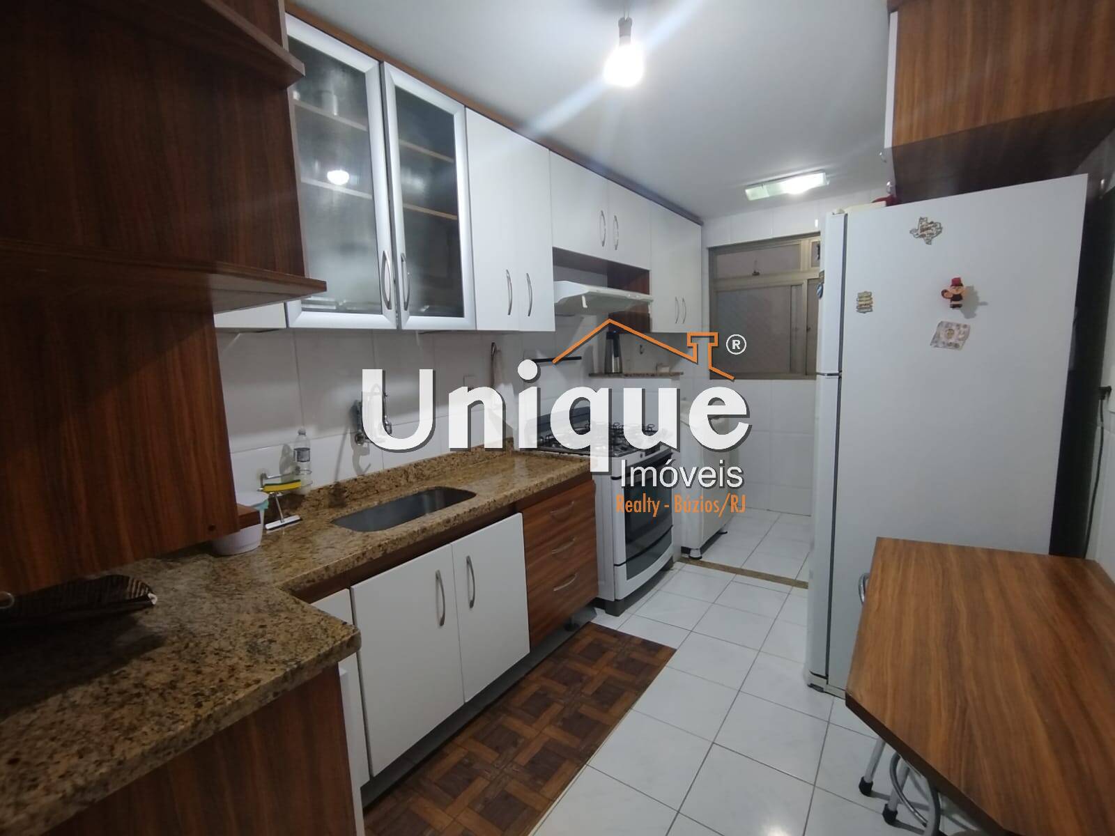 Apartamento à venda com 4 quartos, 170m² - Foto 2