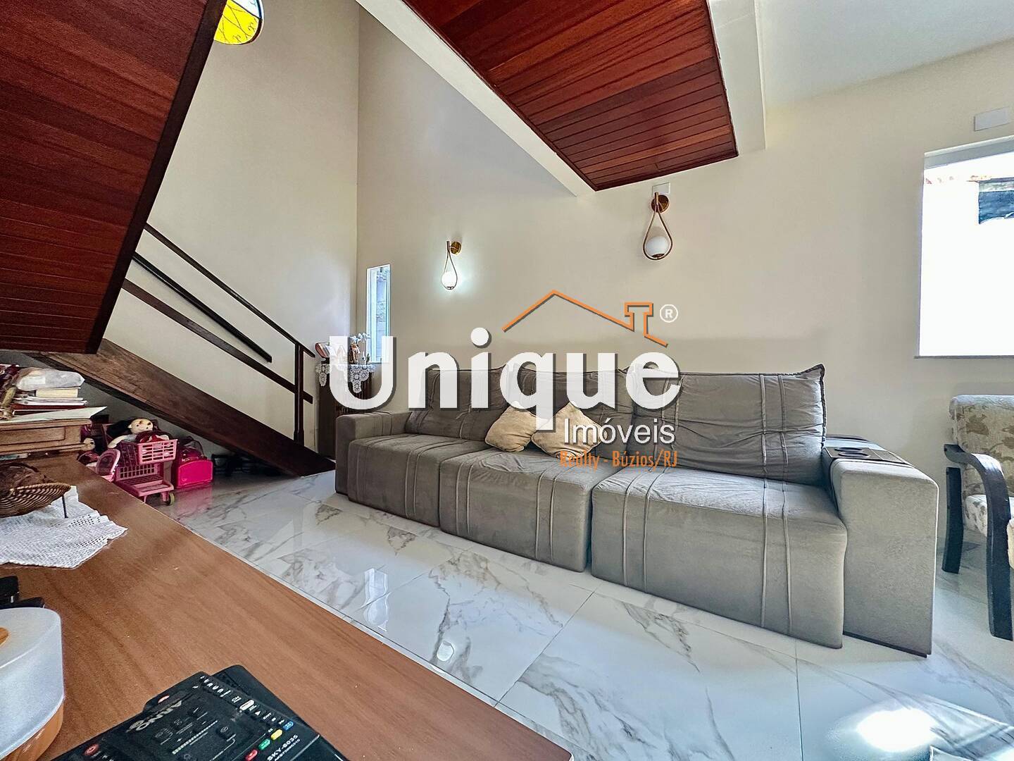 Casa à venda com 4 quartos, 187m² - Foto 4