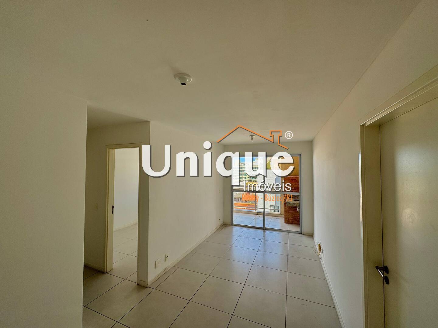 Apartamento à venda com 2 quartos, 118m² - Foto 3