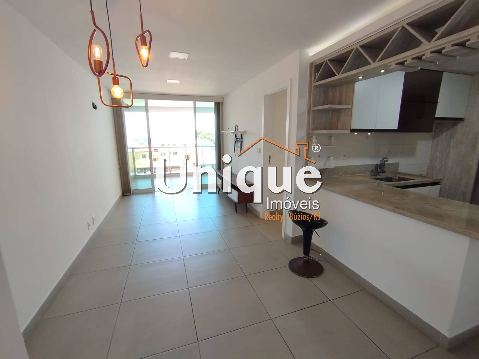 Apartamento à venda com 1 quarto, 80m² - Foto 2